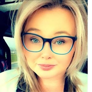 Meet your Posher, Kara